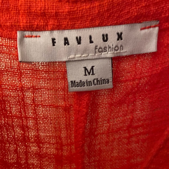 Top - Picture 2 of 3